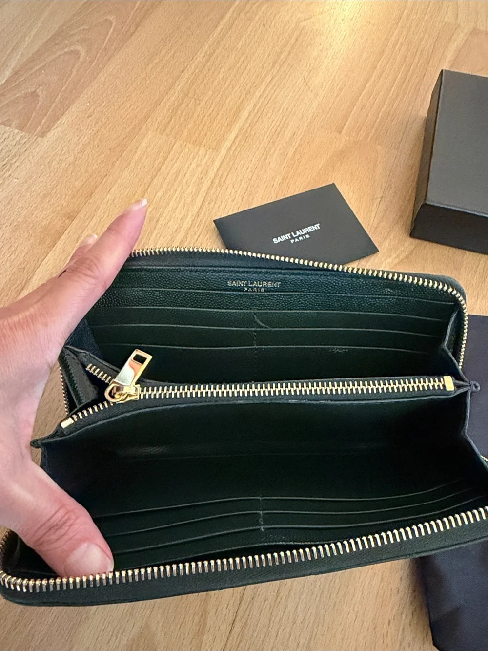 CASSANDRE MATELASSÉ ZIP AROUND WALLET IN GRAIN DE POUDRE LEATHER - Picture 8 of 12